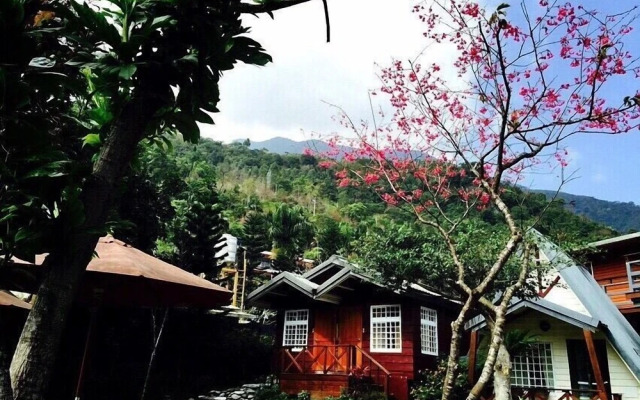 Lake-House Resort
