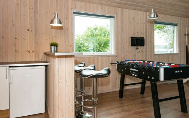 18 Person Holiday Home in Ebeltoft