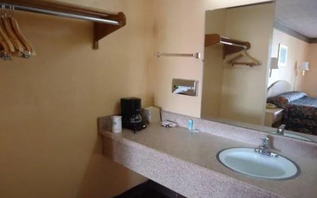 Scottish Inn - Tifton