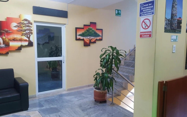 Hotel Del River