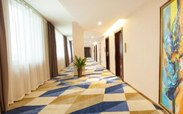 Days Inn by Wyndham Business Place Guilin Yishun
