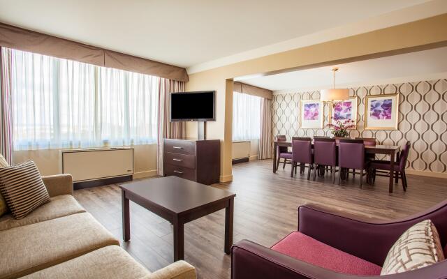 Holiday Inn Toronto - Int'l Airport by IHG