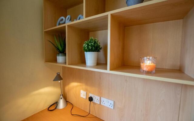 Gort Na Coiribe 4 Bedroom Duplex, by Shortstays