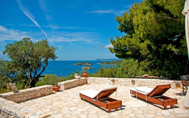 Captain Mike's Villa