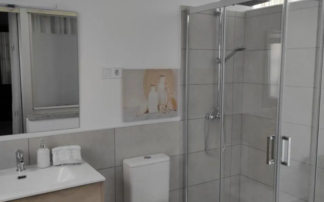 Apartamento Area Pequena Ézaro 2