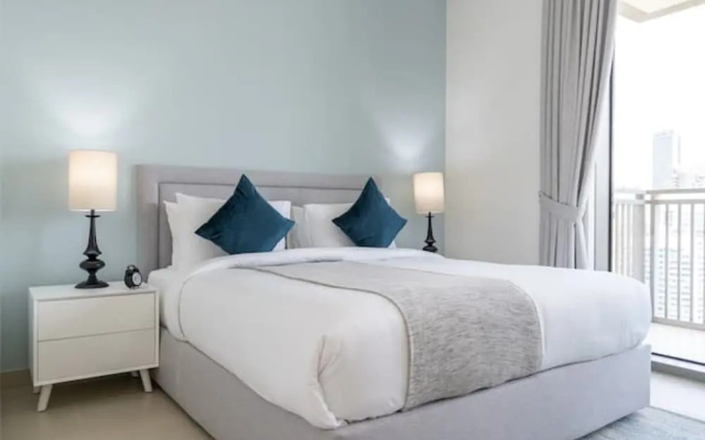 Vogue | 52|42 Marina near Ain Dubai | JBR Beach