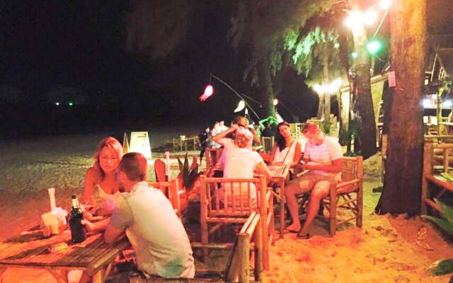 Lanta Palm Beach Resort