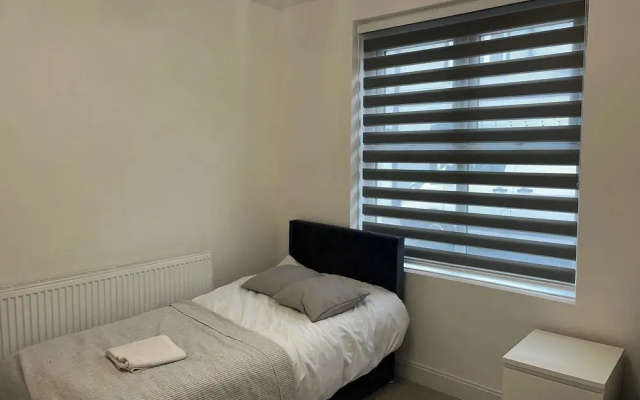 Llangollen - House - Sleeps 8- Garden