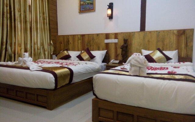Golden Mountain Hotel