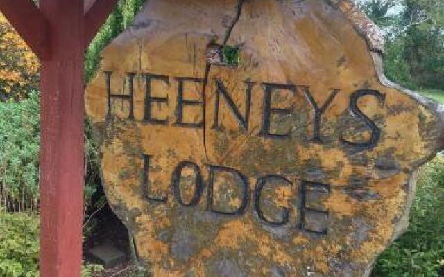 Heeneys Lodge Bed And Breakfast