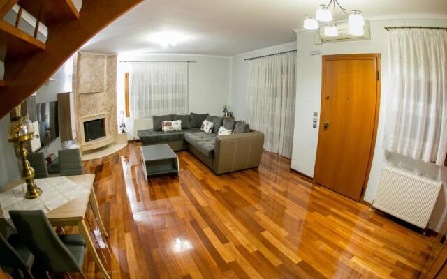 Vier Luxury House
