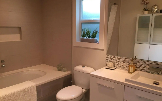 Serenity Stay Bed & Breakfast