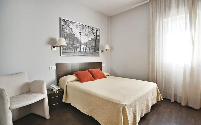 Hostal T4