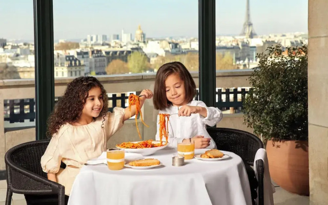 Cheval Blanc Paris