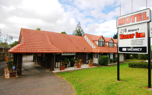 Airport Manor Inn
