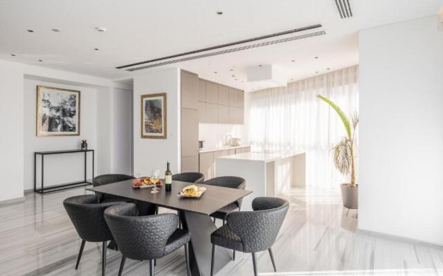360 Nicosia-3 bedrooms Exclusive Panoramic View Residence