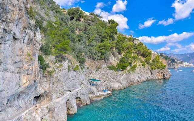 Luxury Room With sea View in Amalfi ID 3927