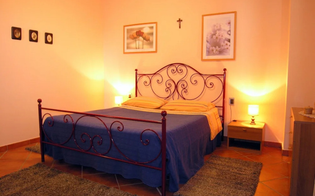 Villino Blu Private Villa on the Chianti Hils 10 Plus 2 pax