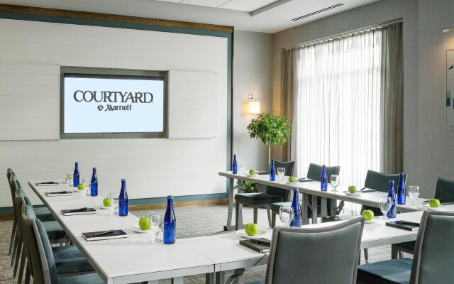 Courtyard Marriott Burlington Harbor