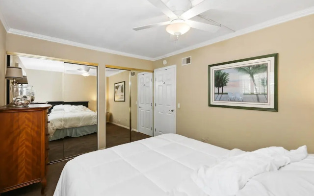 Newport Beach Bungalow