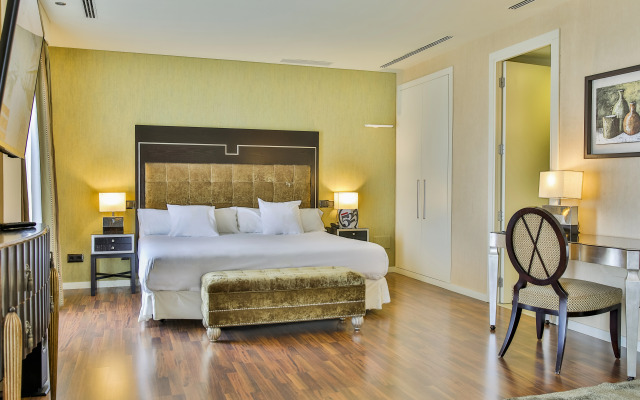 Hotel 525