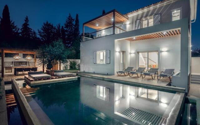 Oresteia Executive Villa, a Flamboyant Retreat, By ThinkVilla