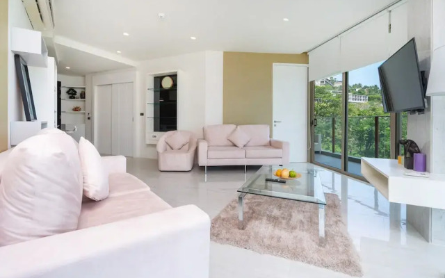 Full SeaView 2BR Apartment B61 in Oceana, Kamala