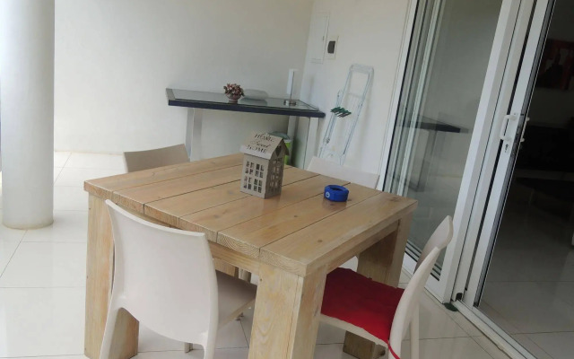 Sun Sea Sleep Apartments