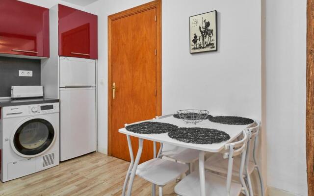 Apartment 250 M from the beach