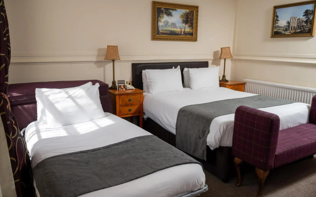 Antelope Hotel by Greene King Inns
