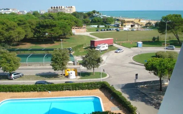 Apartment in Caorle Near Beach & Pool