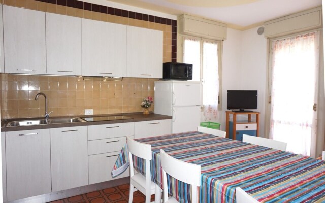 Great and Bright Apartment With Pool - Beahost