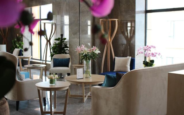 Huashan International Hotel