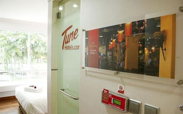 Tune Hotel - Waterfront Kuching