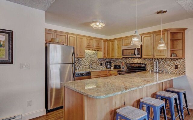 Tyra Summit A2E/F - 4 Br Condo