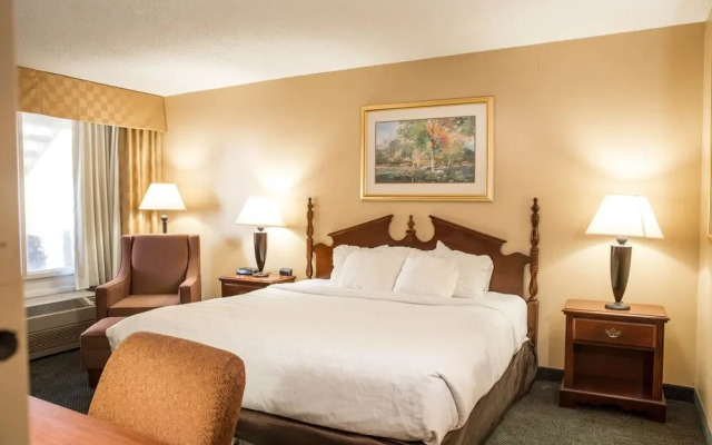 Grand Idaho Inn & Suites
