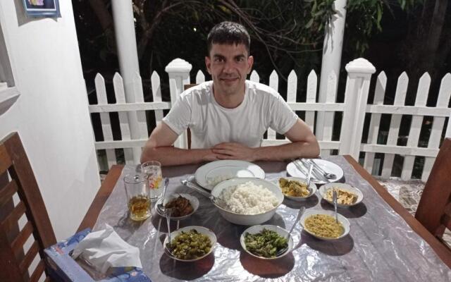 Sudu Neluma Home Stay