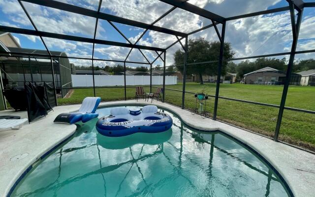 Grand Family House With Private Pool Near Disney Parks