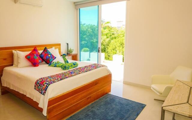 Casa de la Luna Loca by Skyrun