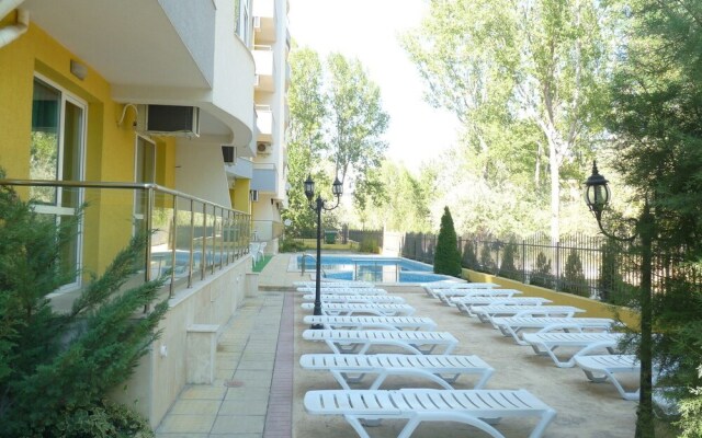 Sofia Apartments in Sunny Residence