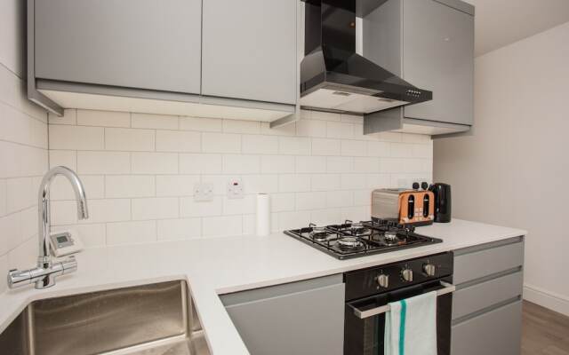 Two Bedroom Flat in London