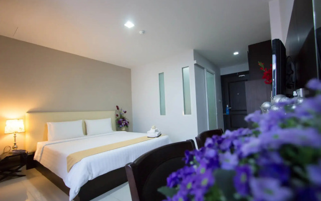 Primetime Hotel