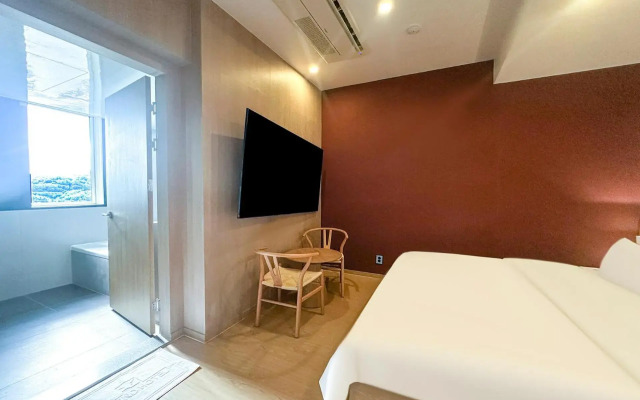 Hound Hotel Changwon Terminal