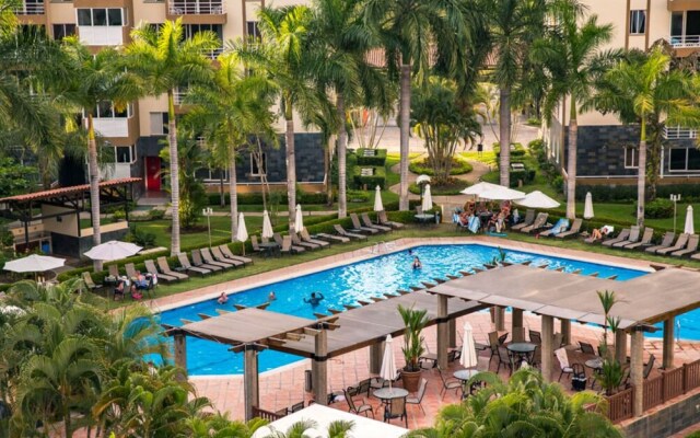 Costa Linda Condo 1.3