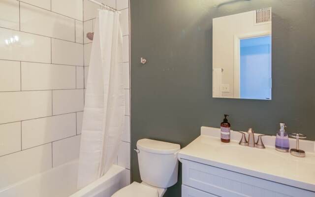 Sleek 3BR Home in Arcadia by WanderJaunt