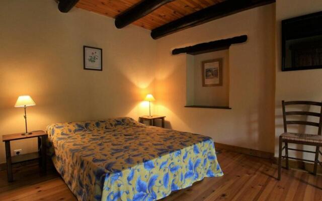 Gîte Villeneuve-d'Allier, 6 pièces, 10 personnes - FR-1-582-183