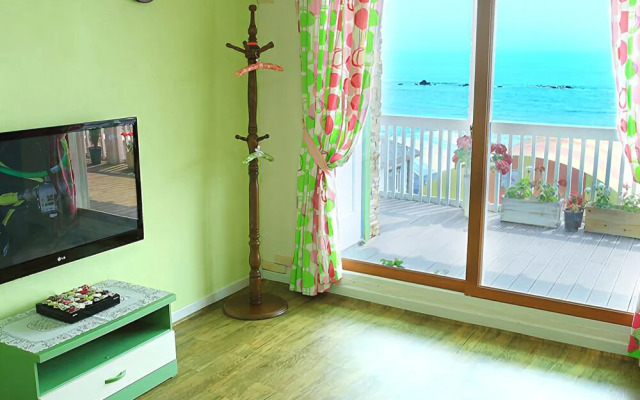 Anmyoendo Gomseom Simile Pension