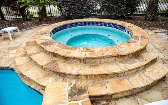 1BR Mobile Condo with Community Pool