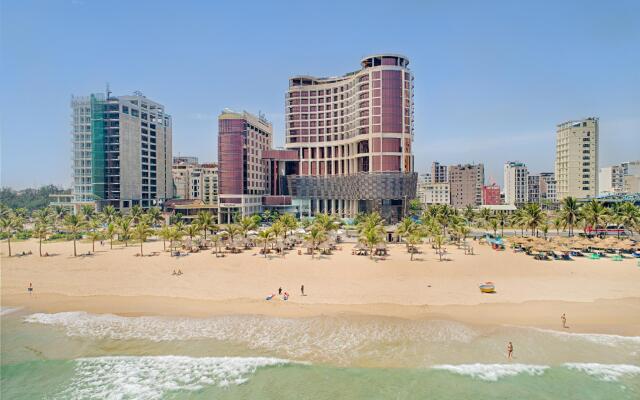 Holiday Beach Hotel Danang