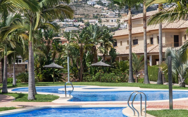 Lujoso apartamento con piscina interior